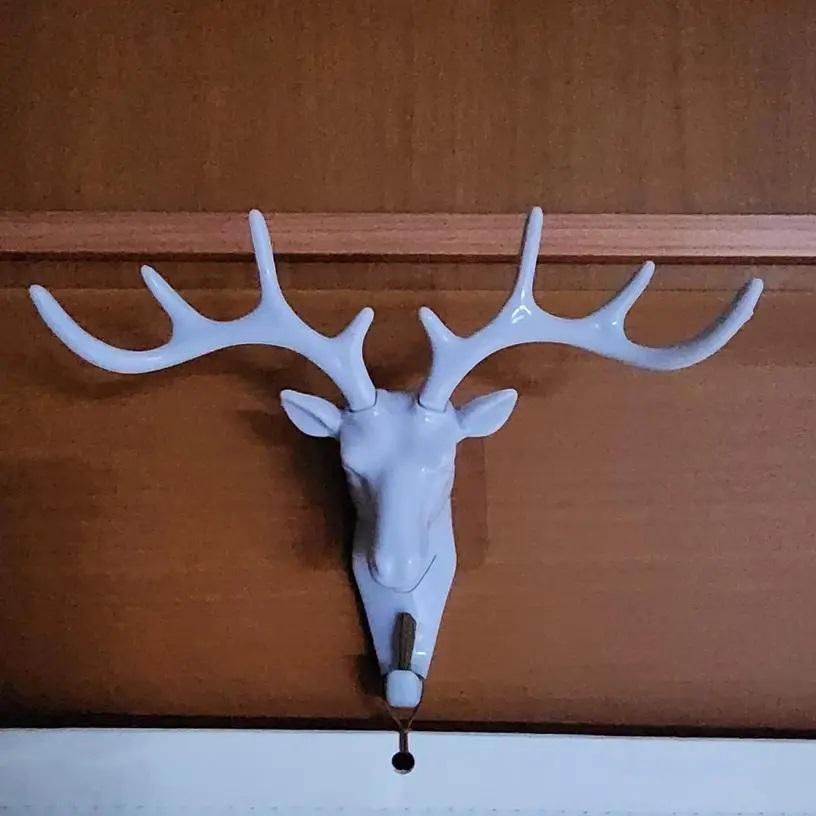 Hanging Hook- Self Adhesive Deer Head Hanging Hook (Pack of 2)