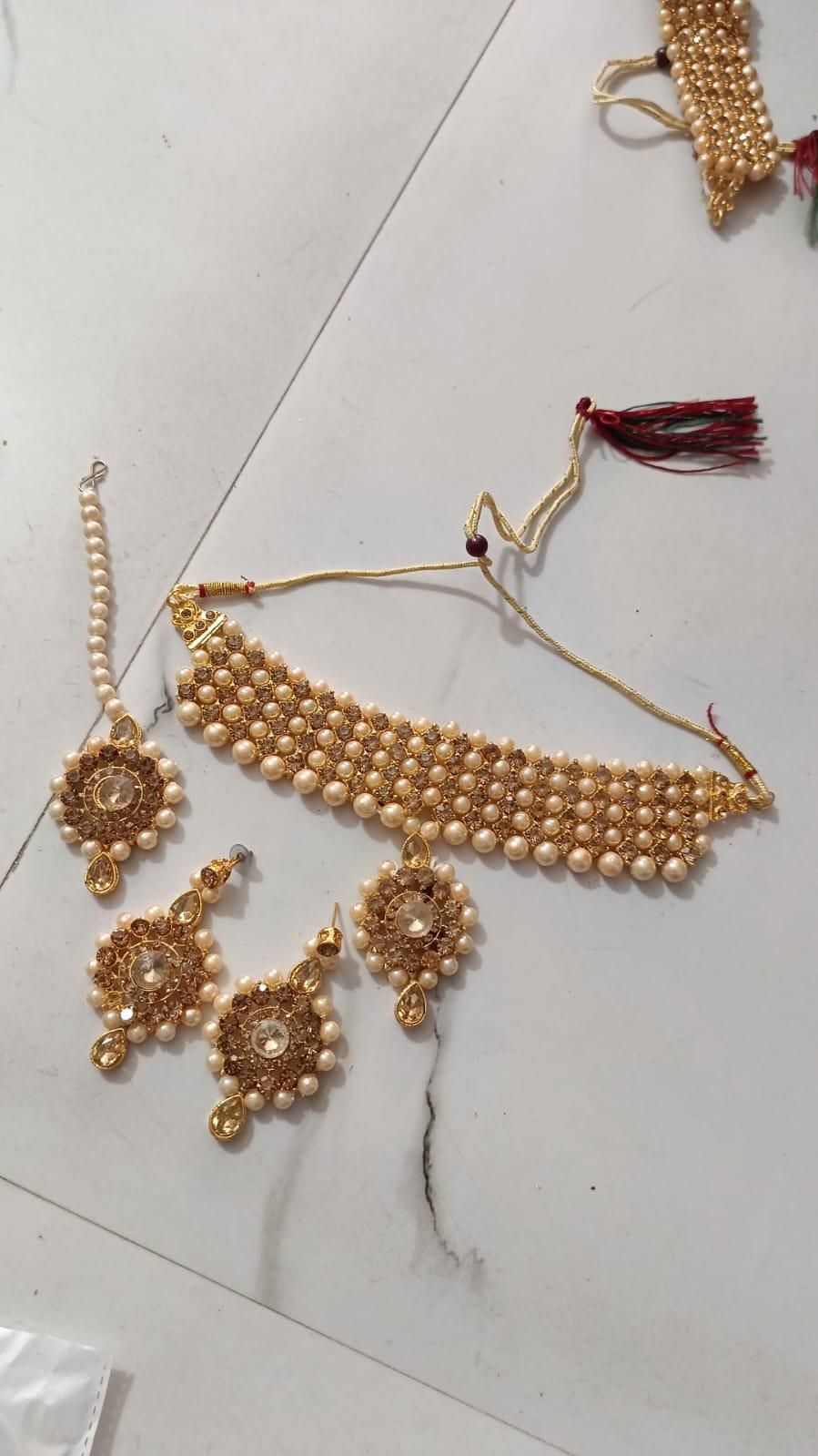 Alloy Gold-Plated Gold Jewellery Set